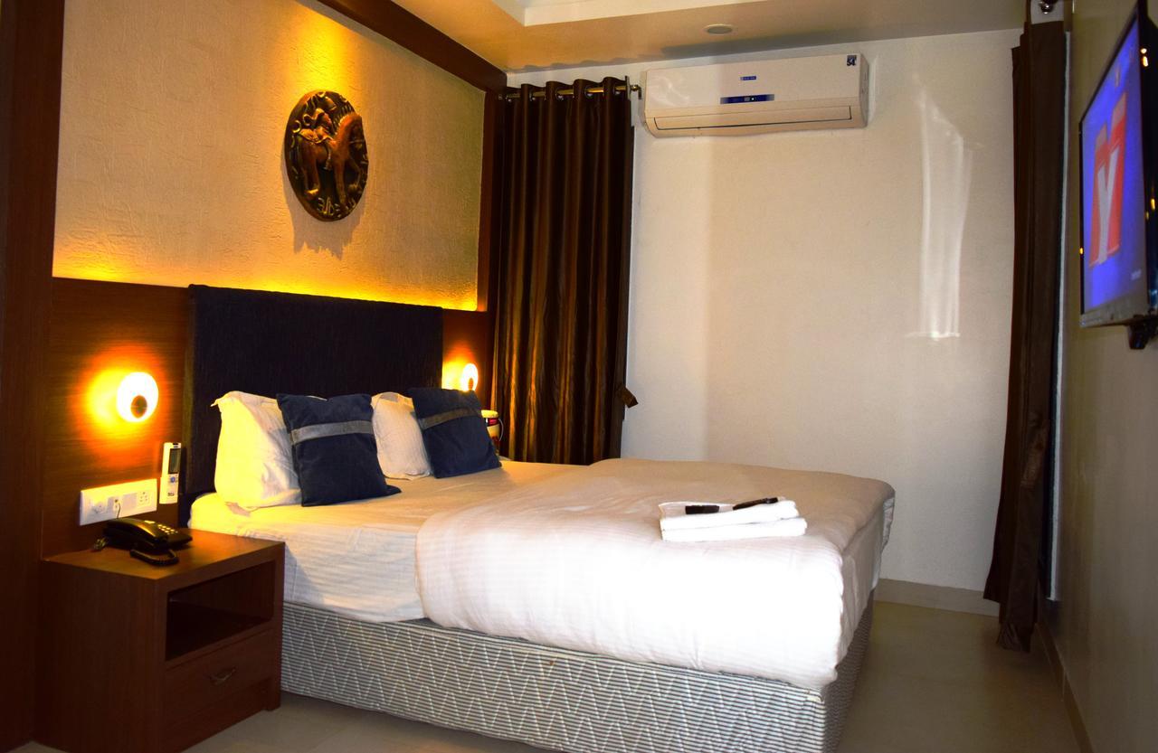 Hotel Chandragupta Ujjain Exterior foto